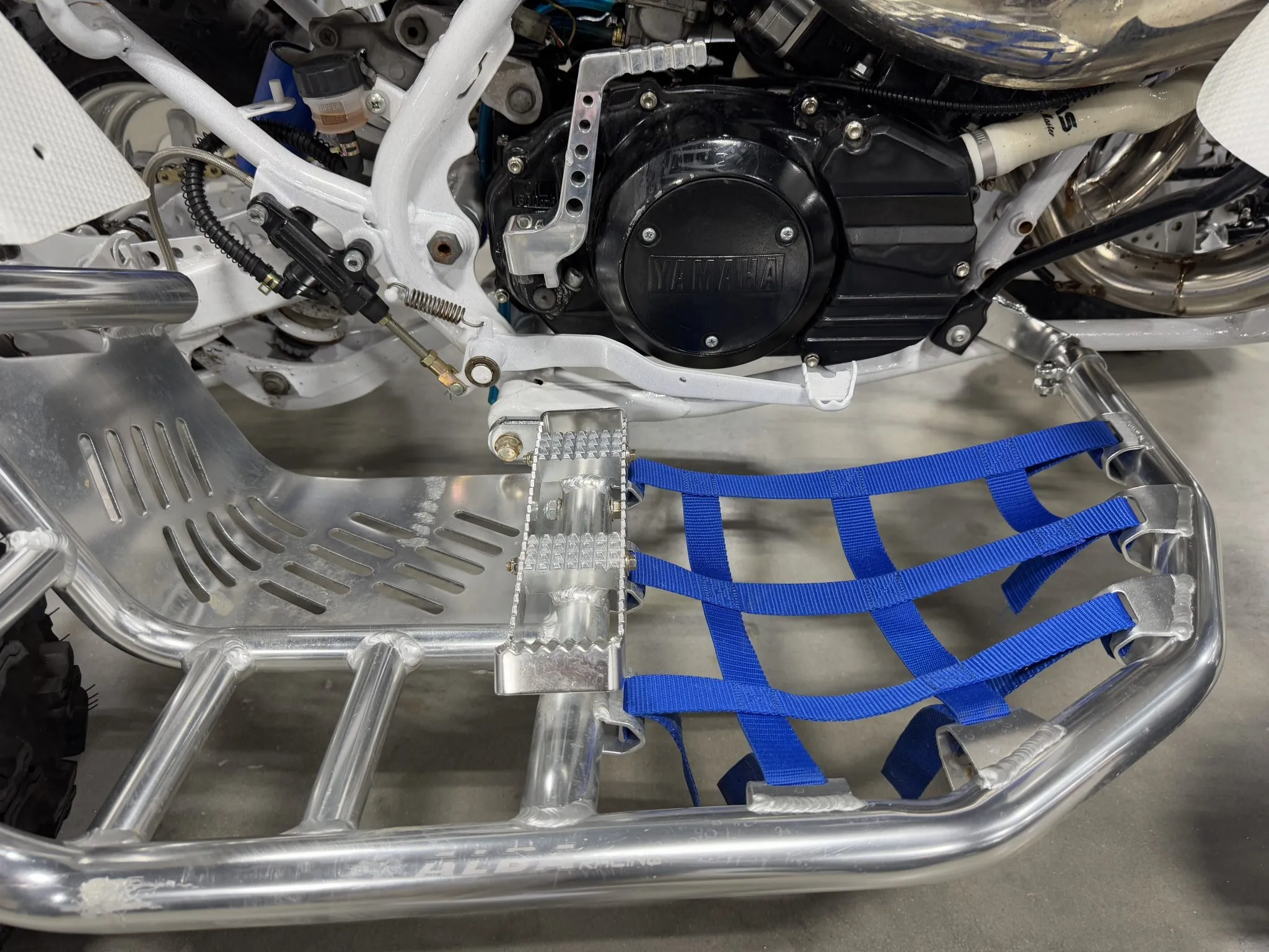 1988 Yamaha Banshee 350 – The Original Blue & White Legend - Image 8